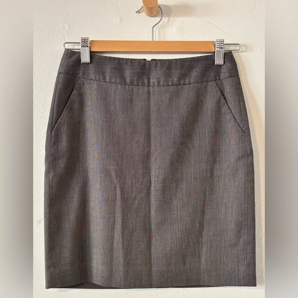🌸 Banana Republic Gray Pencil Skirt Women’s Size 00P